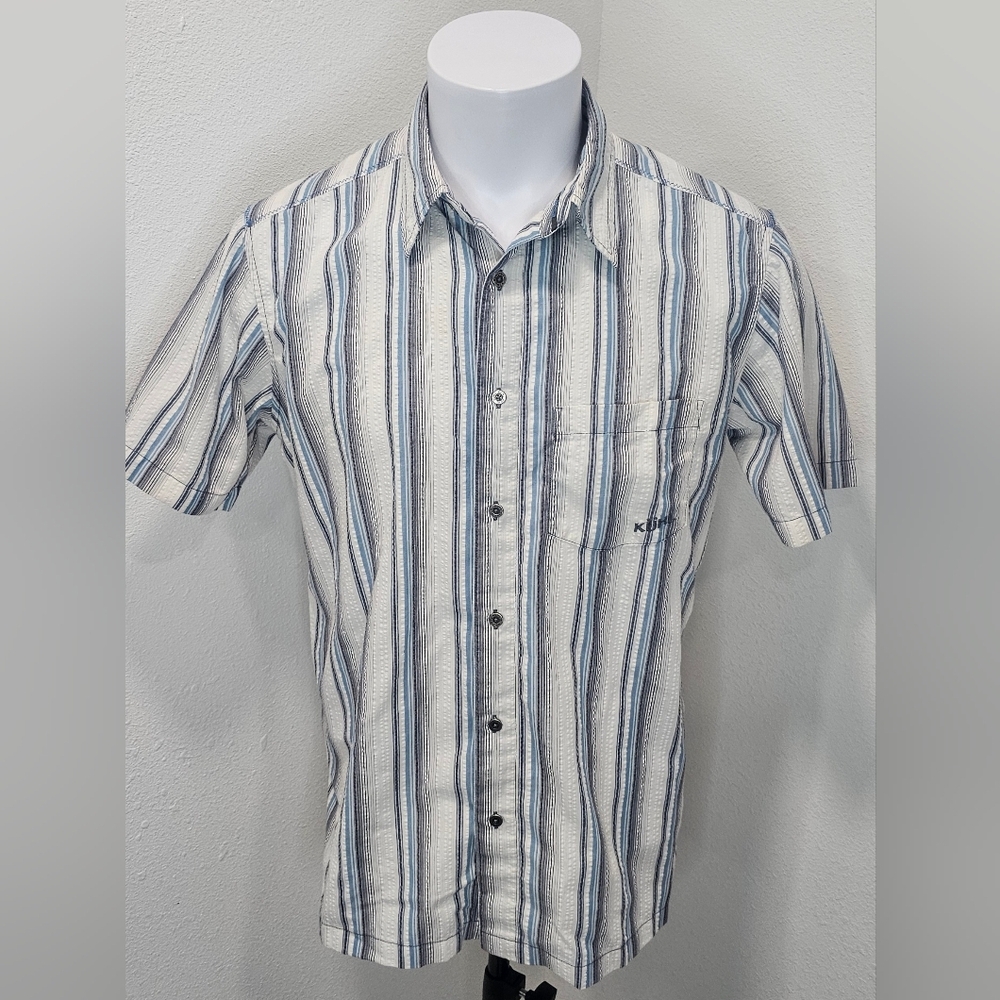 Kuhl Button Down Casual Shirt Men's Size M Blue Striped Hiking Outdoor Pocket